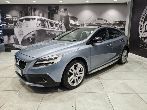 Volvo V40  1.5 T3 GPF Pro Hatchback 5dr Petrol Auto Euro 6 (s