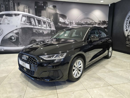 Audi A3  1.5 TFSI 35 Technik Sportback 5dr Petrol Manual Eu