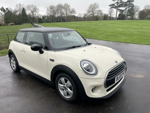 MINI Hatch  1.5 Cooper Classic Hatchback 3dr Petrol Manual Euro 6 (s/s) (136 ps) 