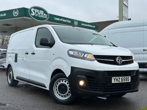 Vauxhall Vivaro  1.5 Turbo D 2700 Dynamic Panel Van 6dr Diesel Manu 