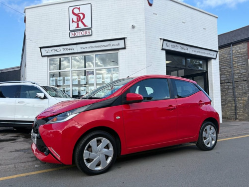 Toyota AYGO  1.0 VVT-i x-play Hatchback 5dr Petrol Manual Euro 