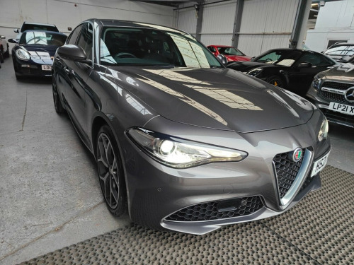 Alfa Romeo Giulia  Lusso Ti 4d  AUTO  197 BHP