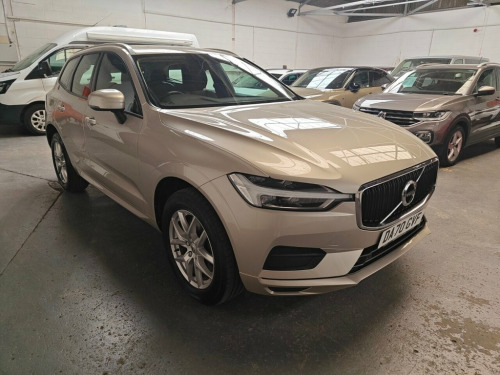 Volvo XC60  2.0 B5 MHEV Momentum SUV 5dr Petrol Hybrid Auto Eu