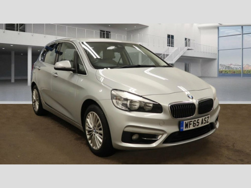 BMW 2 Series  2.0 220i Luxury MPV 5dr Petrol Manual Euro 6 (s/s)