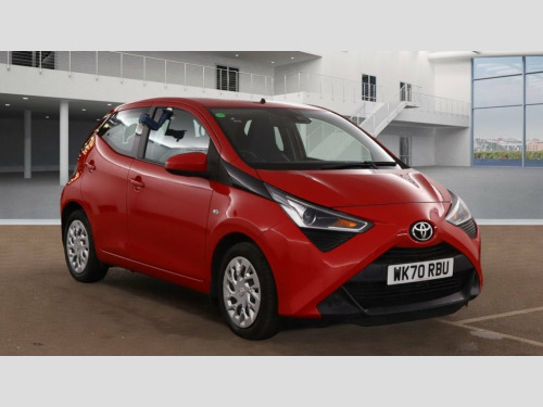 Toyota AYGO  1.0 VVT-i x-play Hatchback 5dr Petrol x-shift Euro
