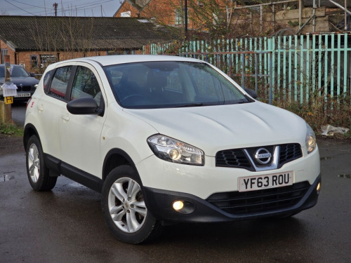 Nissan Qashqai  1.6 Acenta 2WD Euro 5 (s/s) 5dr