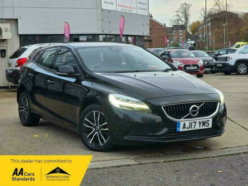 Volvo V40  2.0 D2 Momentum Euro 6 (s/s) 5dr 