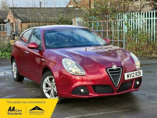Alfa Romeo Giulietta  2.0 JTDM-2 Lusso Euro 5 (s/s) 5dr 