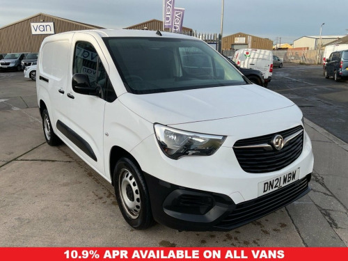 Vauxhall Combo  1.5 Turbo D 2300 Dynamic Panel Van 4dr Diesel Manu