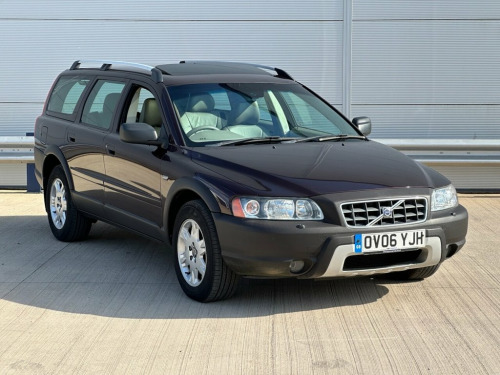 Volvo XC70  2.4 D5 SE Estate 5dr Diesel Geartronic AWD (224 g/