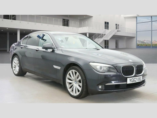 BMW 7 Series  3.0 740d Saloon 4dr Diesel Auto Euro 5 (306 ps)
