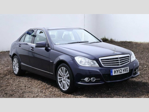 Mercedes-Benz C-Class C250 2.1 C250 CDI BlueEfficiency Elegance Saloon 4dr Di