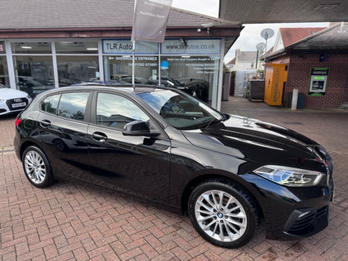 BMW 1 Series  1.5 118i SE Hatchback 5dr Petrol Manual Euro 6 (s/