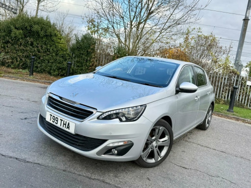 Peugeot 308  1.2 PureTech Allure Hatchback 5dr Petrol EAT Euro 