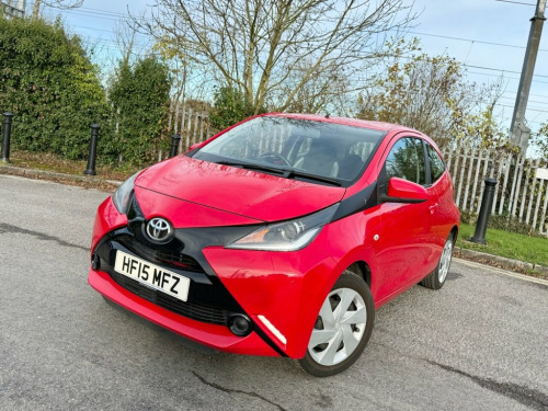 Toyota AYGO  1.0 VVT-i x-play Hatchback 3dr Petrol Manual Euro 