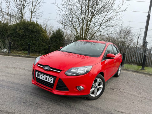 Ford Focus  1.0T EcoBoost Zetec Hatchback 5dr Petrol Manual Eu