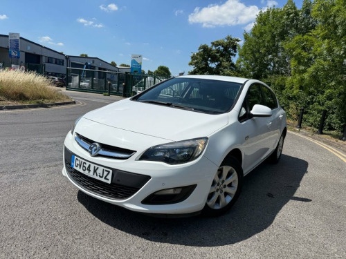 Vauxhall Astra  1.6 16v Design Hatchback 5dr Petrol Auto Euro 5 (1