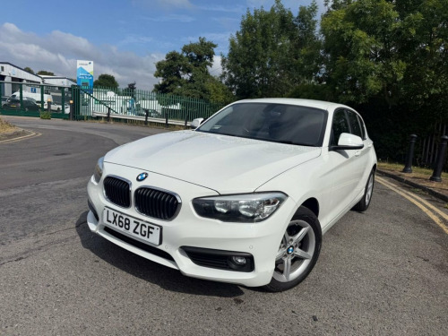 BMW 1 Series  1.5 118i GPF SE Hatchback 5dr Petrol Auto Euro 6 (