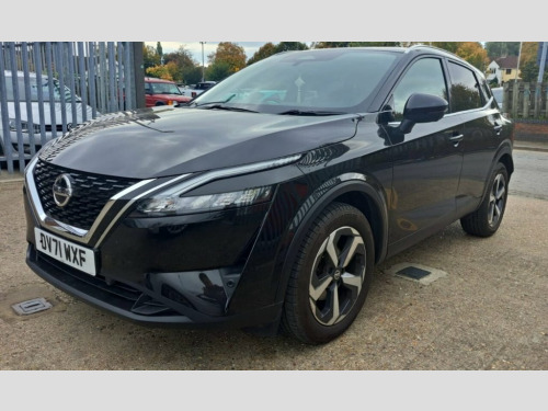 Nissan Qashqai  1.3 DIG-T MHEV N-Connecta SUV 5dr Petrol Hybrid XT