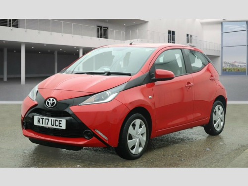 Toyota AYGO  1.0 VVT-i x-play Hatchback 5dr Petrol Manual Euro  