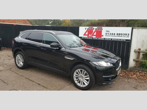 Jaguar F-PACE  2.0 P250i Portfolio SUV 5dr Petrol Auto AWD Euro 6