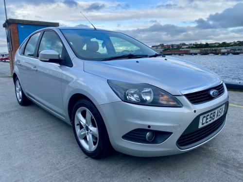 Ford Focus  1.8 TDCi Zetec Hatchback 5dr Diesel Manual (137 g/