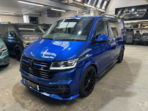 Volkswagen Transporter  Vdub Custom Kombi 150ps DSG Highline plus factory 