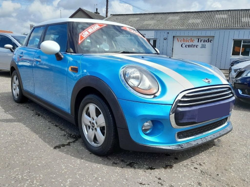 MINI Hatch  1.5 COOPER 5d 134 BHP