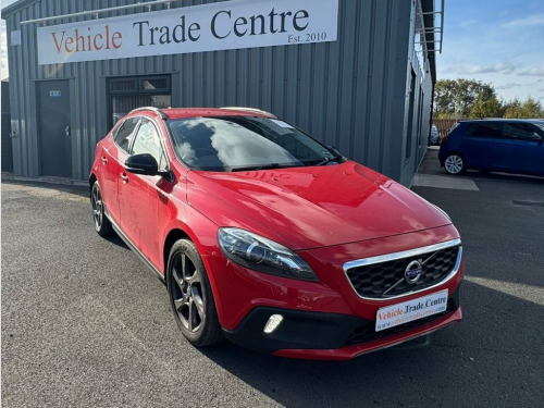 Volvo V40  1.6 D2 Lux Hatchback 5dr Diesel Powershift Euro 5 