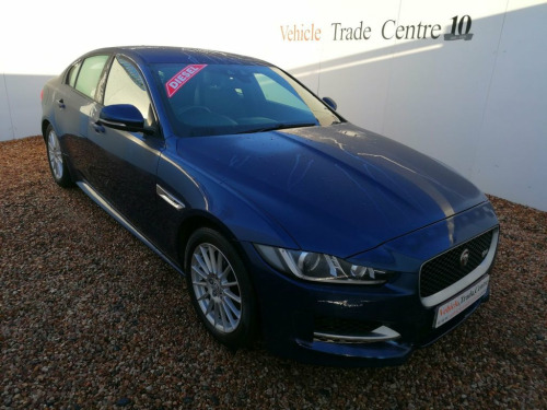 Jaguar XE  2.0 R-SPORT 4d 161 BHP