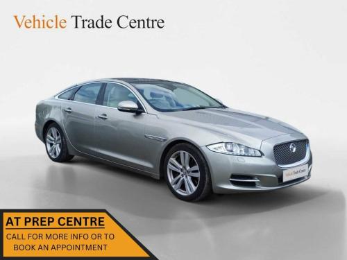 Jaguar XJ  3.0 D V6 PREMIUM LUXURY SWB 4d AUTO 275 BHP