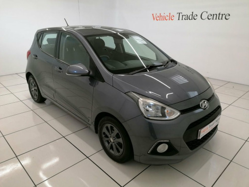 Hyundai i10  1.0 Premium Hatchback 5dr Petrol Manual Euro 5 (66