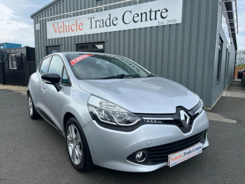 Renault Clio  0.9 TCe Dynamique Nav Hatchback 5dr Petrol Manual 