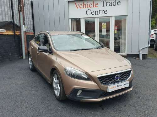 Volvo V40  1.6 D2 Lux Hatchback 5dr Diesel Manual Euro 5 (s/s