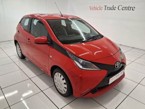 Toyota AYGO  1.0 VVT-i x-play Hatchback 5dr Petrol Manual Euro 