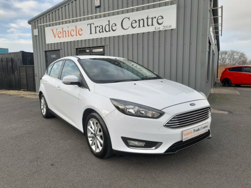 Ford Focus  1.0T EcoBoost Titanium Hatchback 5dr Petrol Manual 