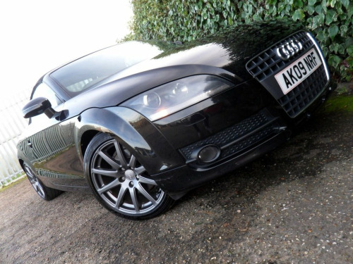 Audi TT  Audi TT 2.0 TFSI Roadster Bose Audio Leather Suede