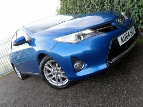 Toyota Auris  Toyota Auris 1.6 V-Matic Icon+ Sport Tourer Low Mi