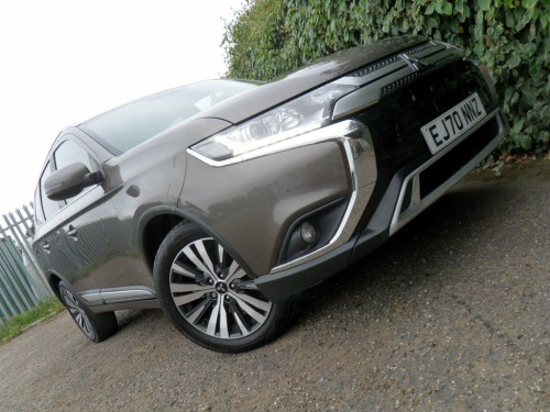 Mitsubishi Outlander  2.0 MIVEC Design SUV 5dr Petrol CVT 4WD Euro 6 (s/