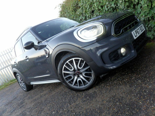 MINI Countryman  2.0 Cooper SD SUV 5dr Diesel Auto ALL4 Euro 6 (s/s