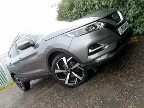 Nissan Qashqai  1.3 DIG-T N-Motion SUV 5dr Petrol Manual Euro 6 (s 