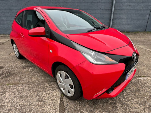 Toyota AYGO  1.0 VVT-i x-play Hatchback 3dr Petrol Manual Euro 