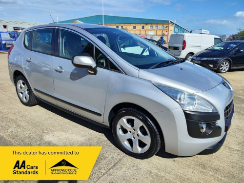 Peugeot 3008 Crossover  1.6 E-HDI ACTIVE 5d 115 BHP LOW MILES AUTOMATIC SE