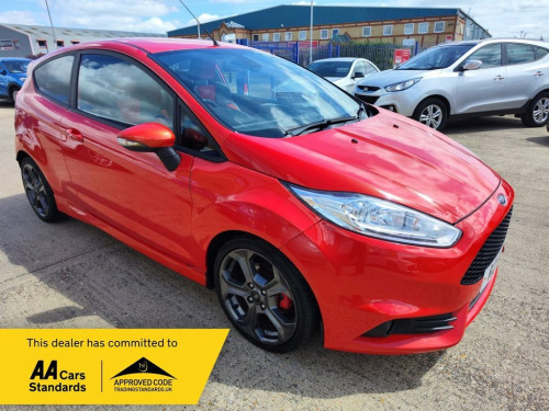 Ford Fiesta  1.6 ST-3 3d 180 BHP  MOT SERVICE WARRANTY 