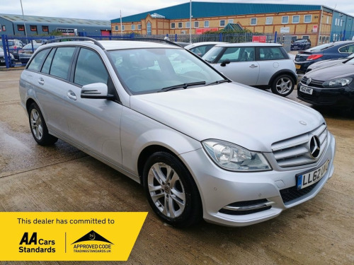 Mercedes-Benz C-Class C220 2.1 C220 CDI BlueEfficiency Executive SE Estate 5d