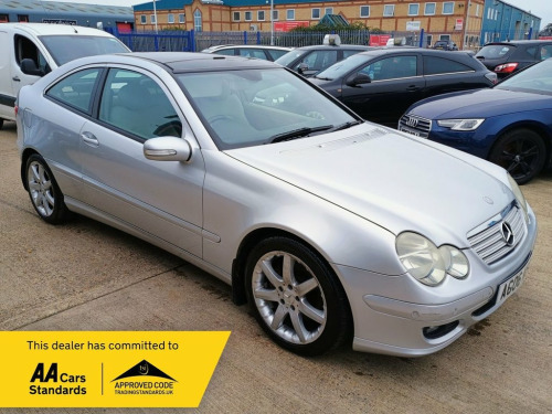 Mercedes-Benz C-Class C230 2.5 C230 SE Coupe 2dr Petrol 7G-Tronic (222 g/km, 