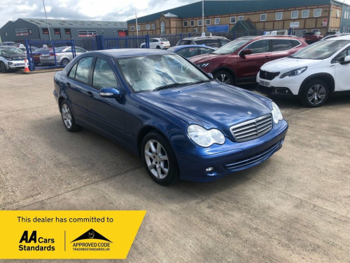 Mercedes-Benz C-Class C180 Kompressor 1.8 C180 Kompressor Classic SE Saloon 4dr Petrol A