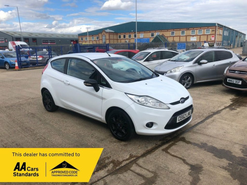 Ford Fiesta  1.25 Zetec Hatchback 3dr Petrol Manual (129 g/km, 