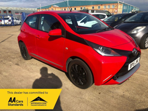 Toyota AYGO  1.0 VVT-i x-play Hatchback 5dr Petrol Manual Euro 