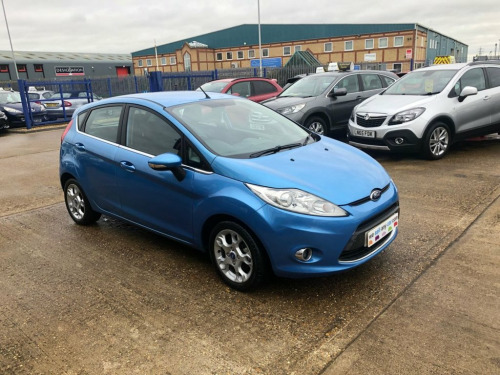 Ford Fiesta  1.25 Zetec Hatchback 5dr Petrol Manual (129 g/km,  